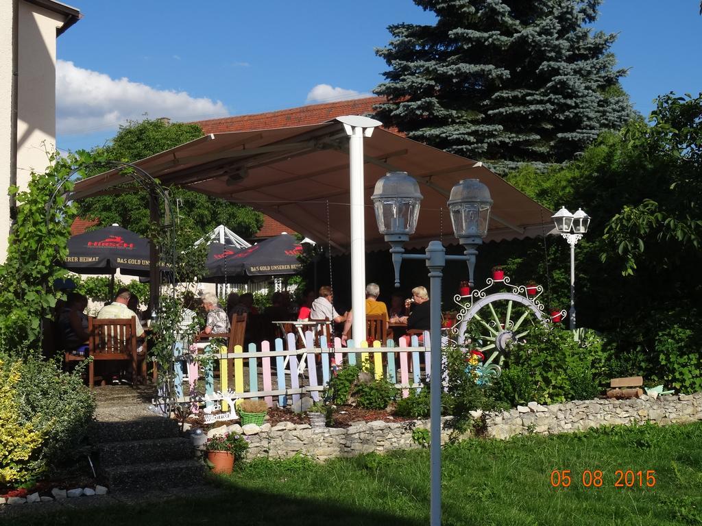 Hotel 4 Jahreszeiten Mit Restaurant Albstadt Bagian luar foto