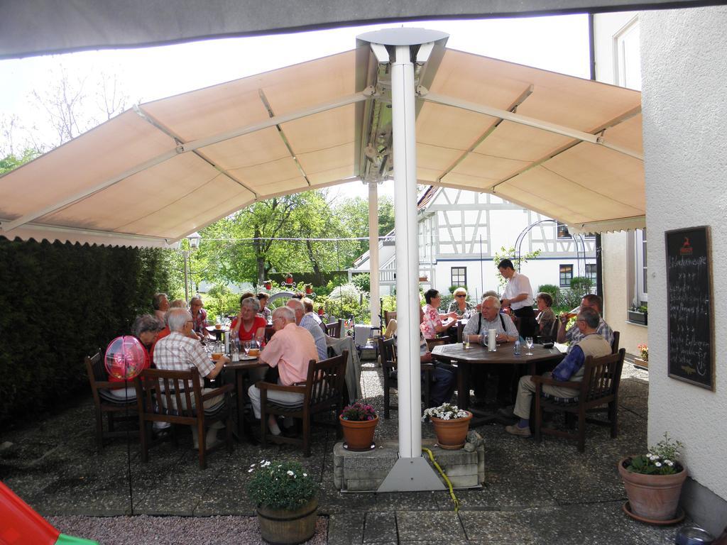 Hotel 4 Jahreszeiten Mit Restaurant Albstadt Bagian luar foto