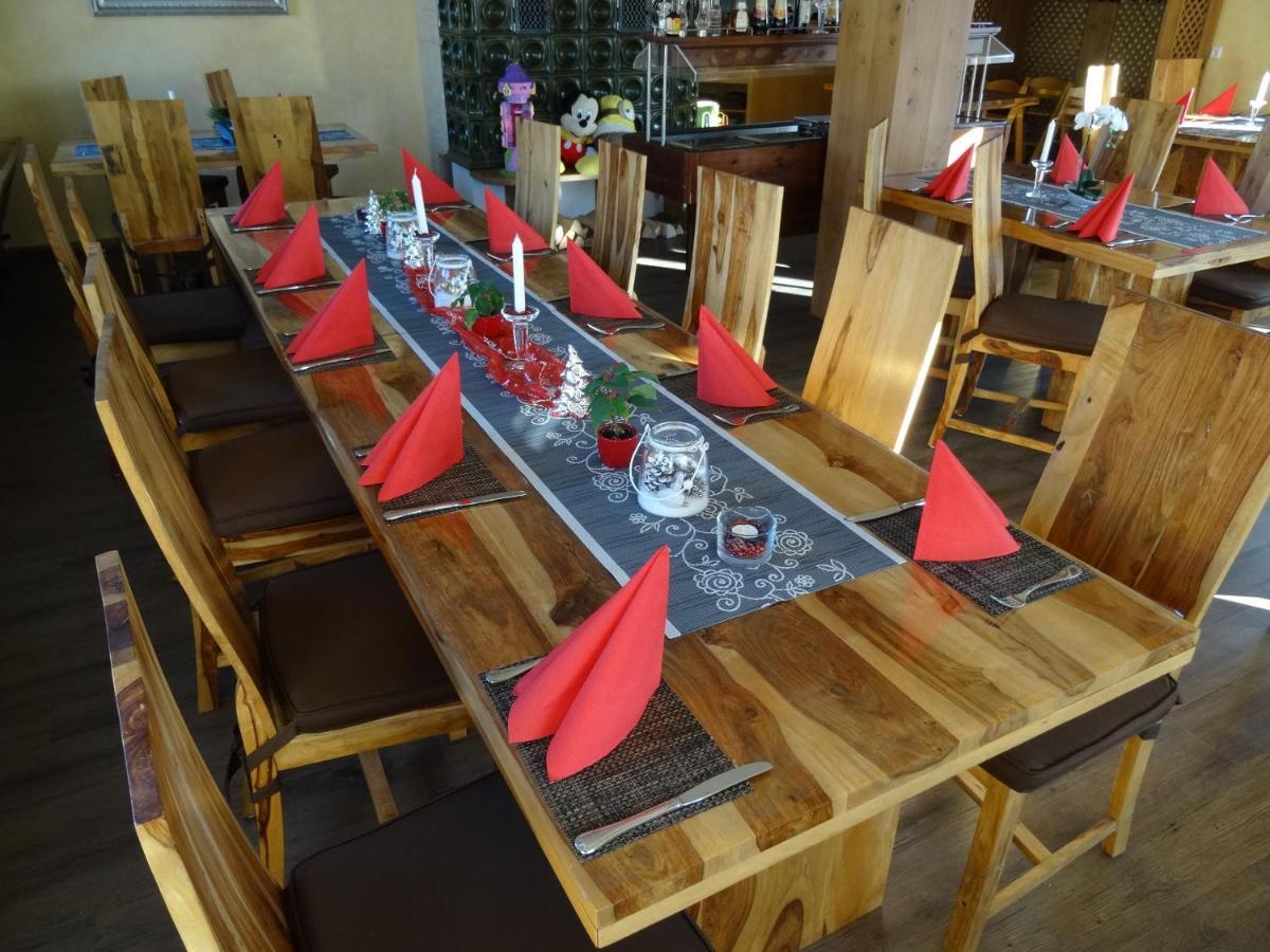 Hotel 4 Jahreszeiten Mit Restaurant Albstadt Bagian luar foto