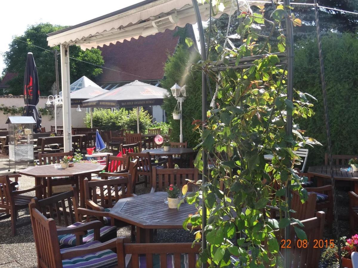 Hotel 4 Jahreszeiten Mit Restaurant Albstadt Bagian luar foto